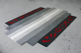 diatonic, tapis-gris
