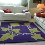 tapis violet - feuillage de lierre